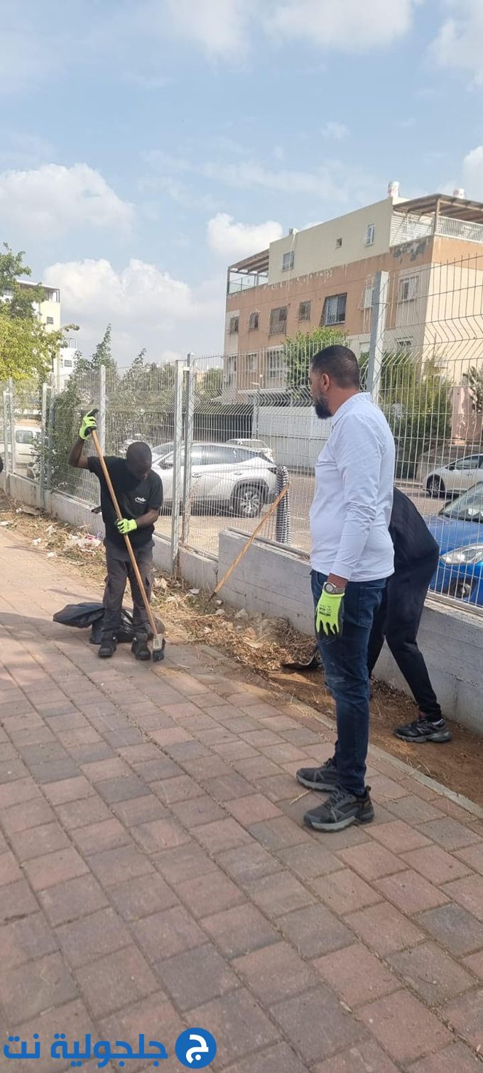 يومًا مميزًا للتطوع بمشاركة جميع الطلاب في مدرسة اورط التكنولوجية العربية الرملة